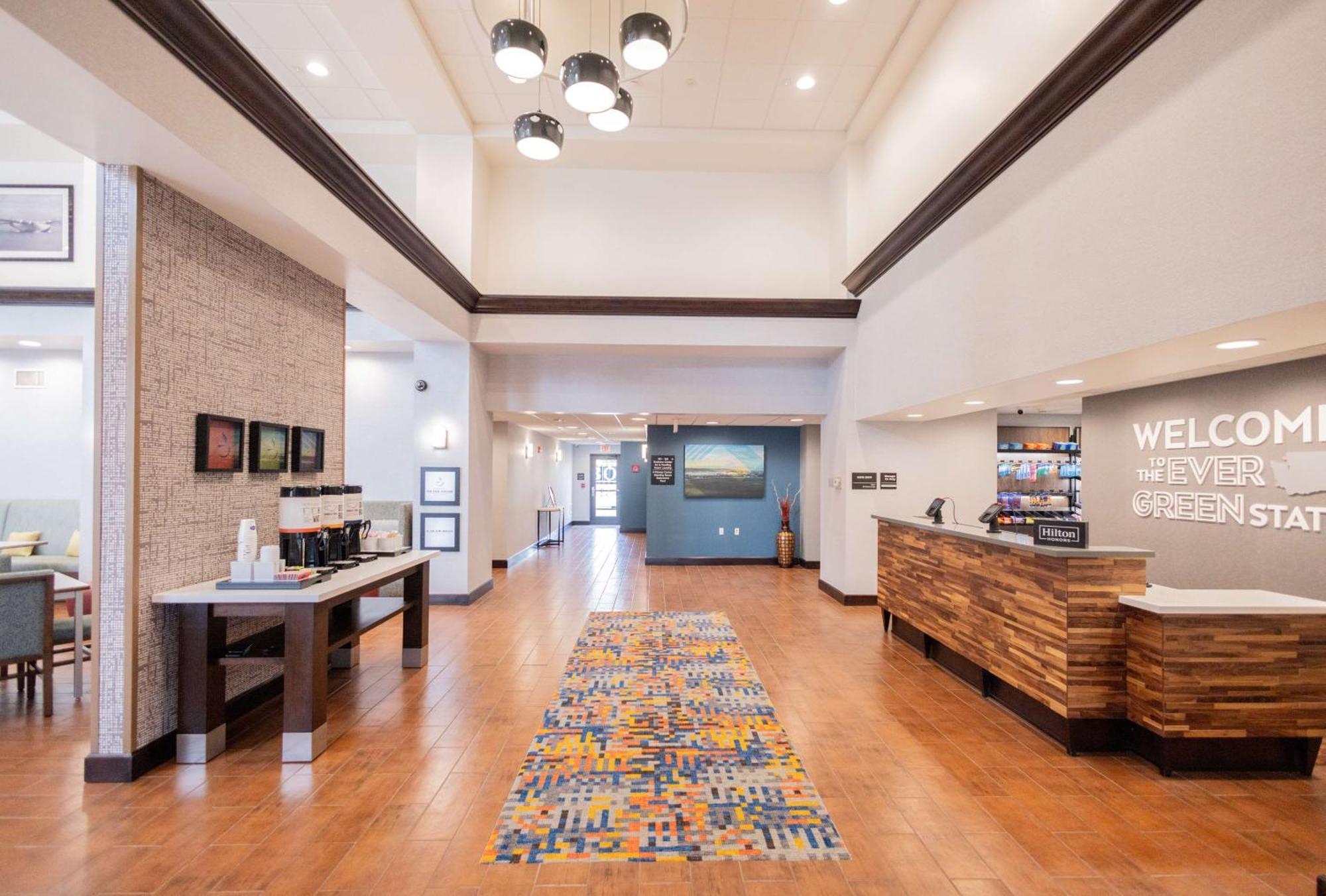 Hampton Inn & Suites By Hilton Seattle/Kent Eksteriør bilde